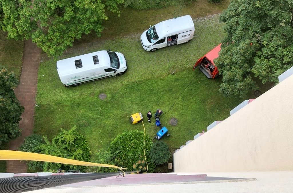 Baustellenbericht: Sanierung eines Regenfallrohres – Kanalsanierungs Blog